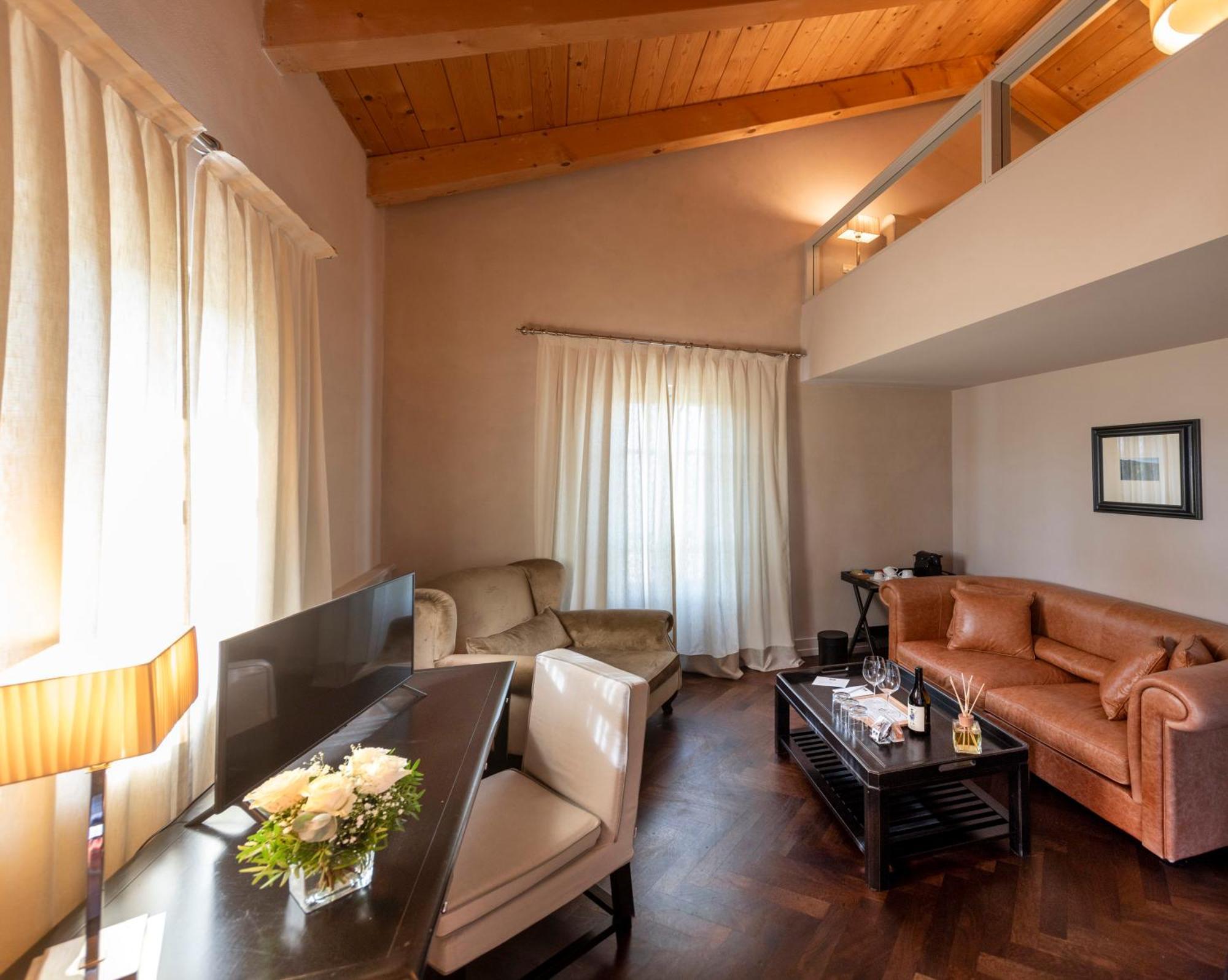 Villa Pattono Relais 科斯蒂廖莱达斯蒂 外观 照片